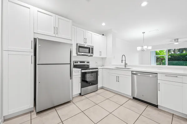 $2,695 | 8024 Briantea Drive, Boynton Beach, FL 33472