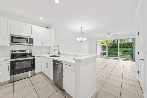 $2,695 | 8024 Briantea Drive, Boynton Beach, FL 33472