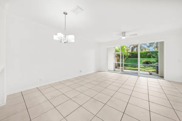 $2,695 | 8024 Briantea Drive, Boynton Beach, FL 33472