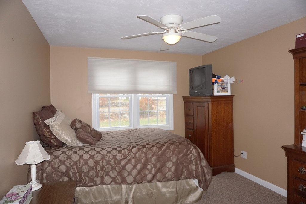 21 Willard Road Sturbridge, MA 01566 - Photo 12 of 29 Gallery Image 12
