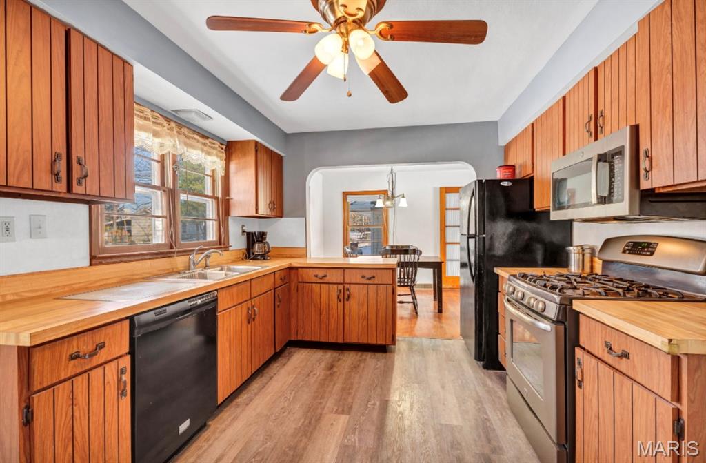 9 Ranchero Drive St. Charles, MO 63303 - Photo 10 of 19