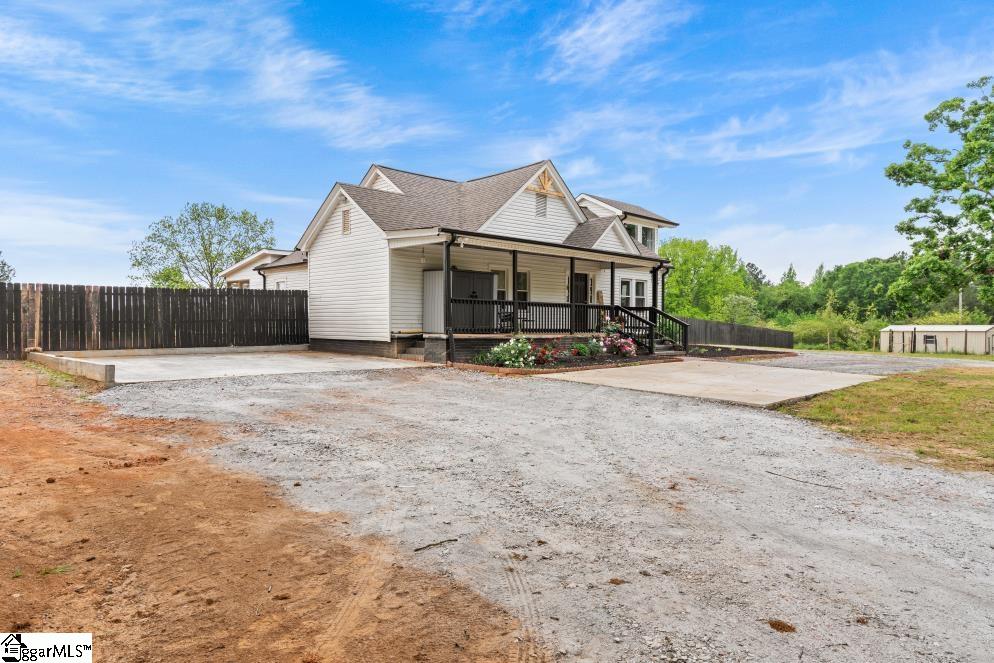 4840 Keowee Road Honea Path, SC 29654 - Photo 3 of 31