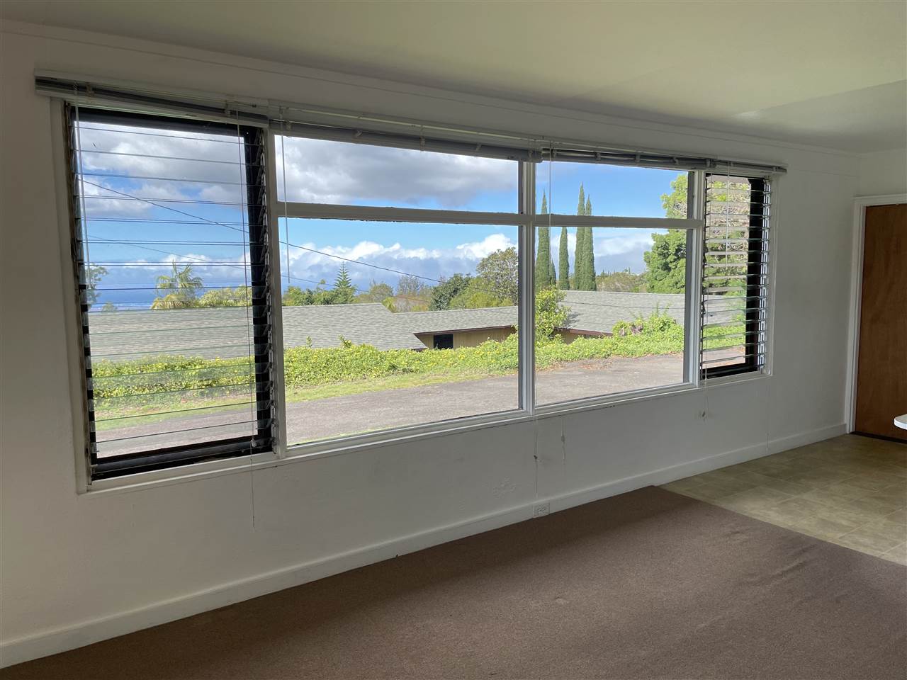 507 Lower Kimo Drive Kula, HI 96790 - Photo 3 of 30 a view of an empty room with a window