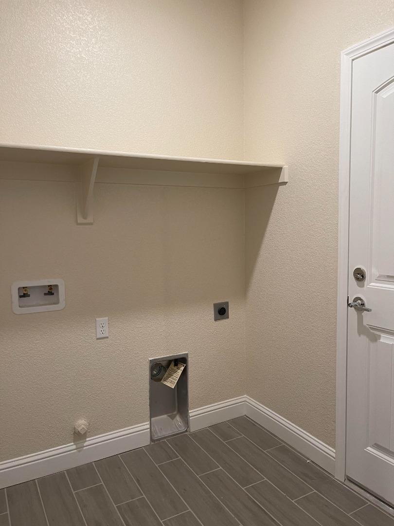 2411 Gabriel Drive Merced, CA 95340 - Photo 21 of 22 an empty room