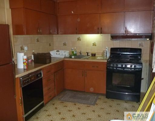 56 New Road Kendall Park, NJ 08824 - Photo 4 of 14 Gallery Image 4