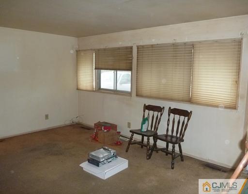 56 New Road Kendall Park, NJ 08824 - Photo 5 of 14 Gallery Image 5