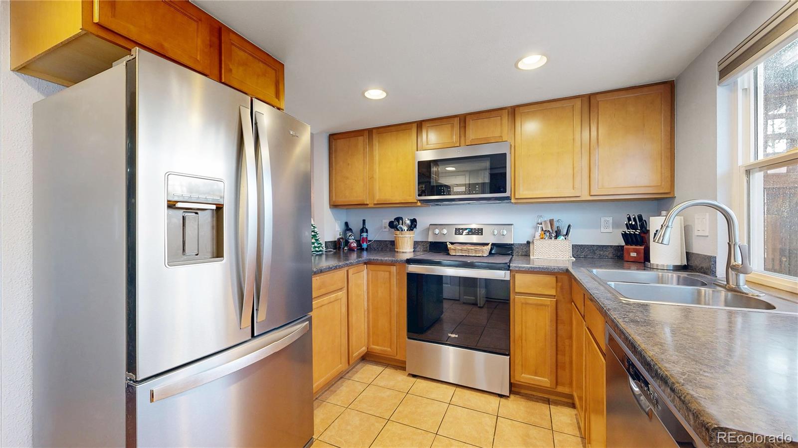 3658 South Laredo Street, Unit E Aurora, CO 80013 - Photo 9 of 24