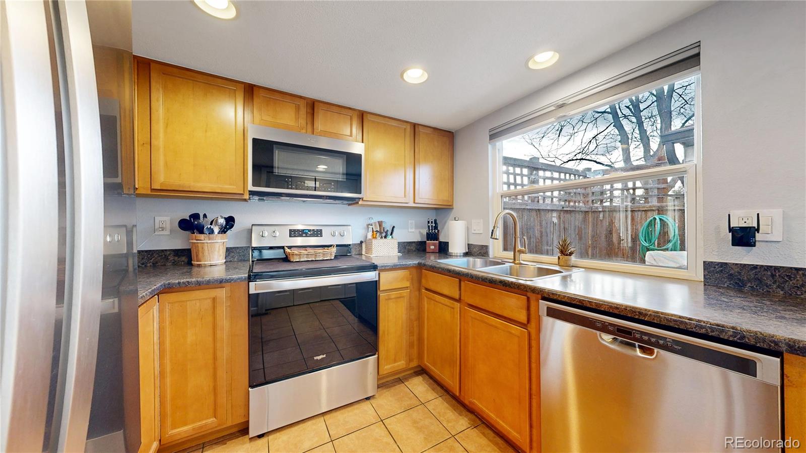 3658 South Laredo Street, Unit E Aurora, CO 80013 - Photo 10 of 24