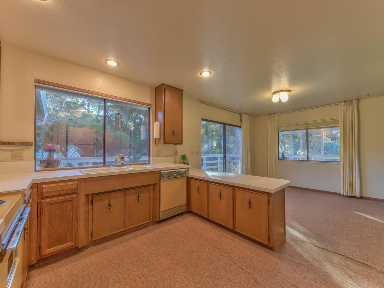 133 Littlefield Road Monterey, CA 93940 - Photo 15 of 34 Gallery Image 15