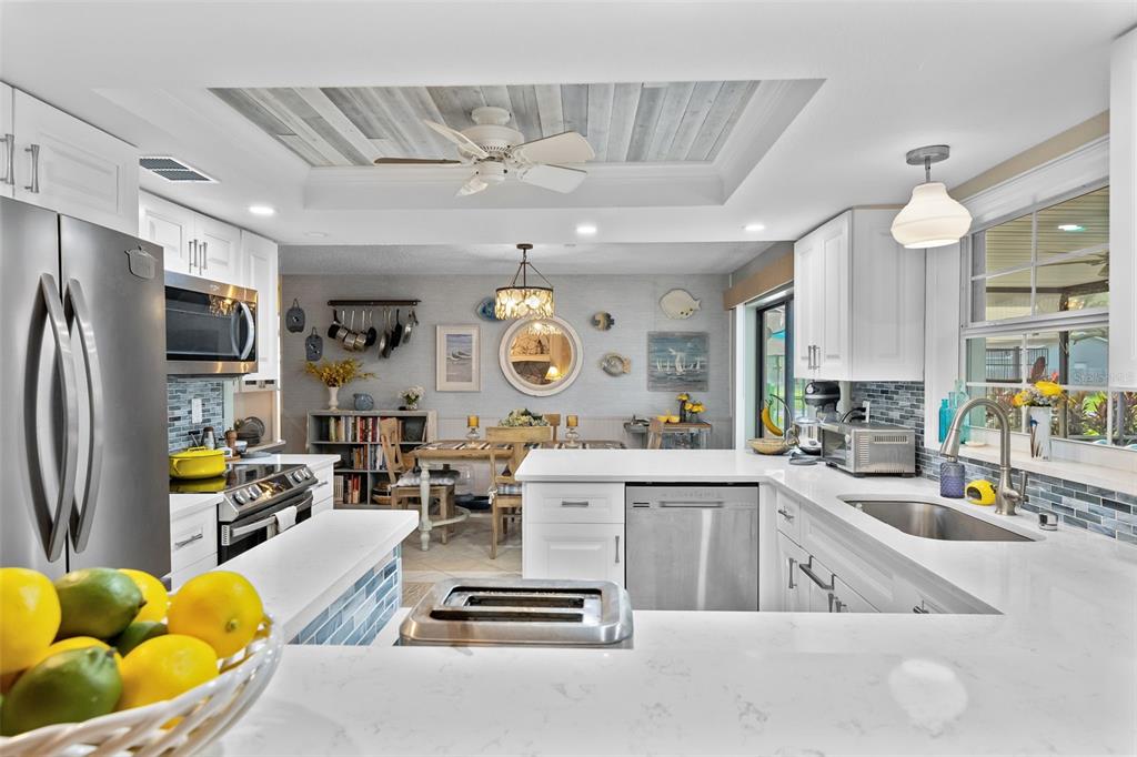 9095 Pemberton Street Spring Hill, FL 34608 - Photo 10 of 32 Gallery Image 10