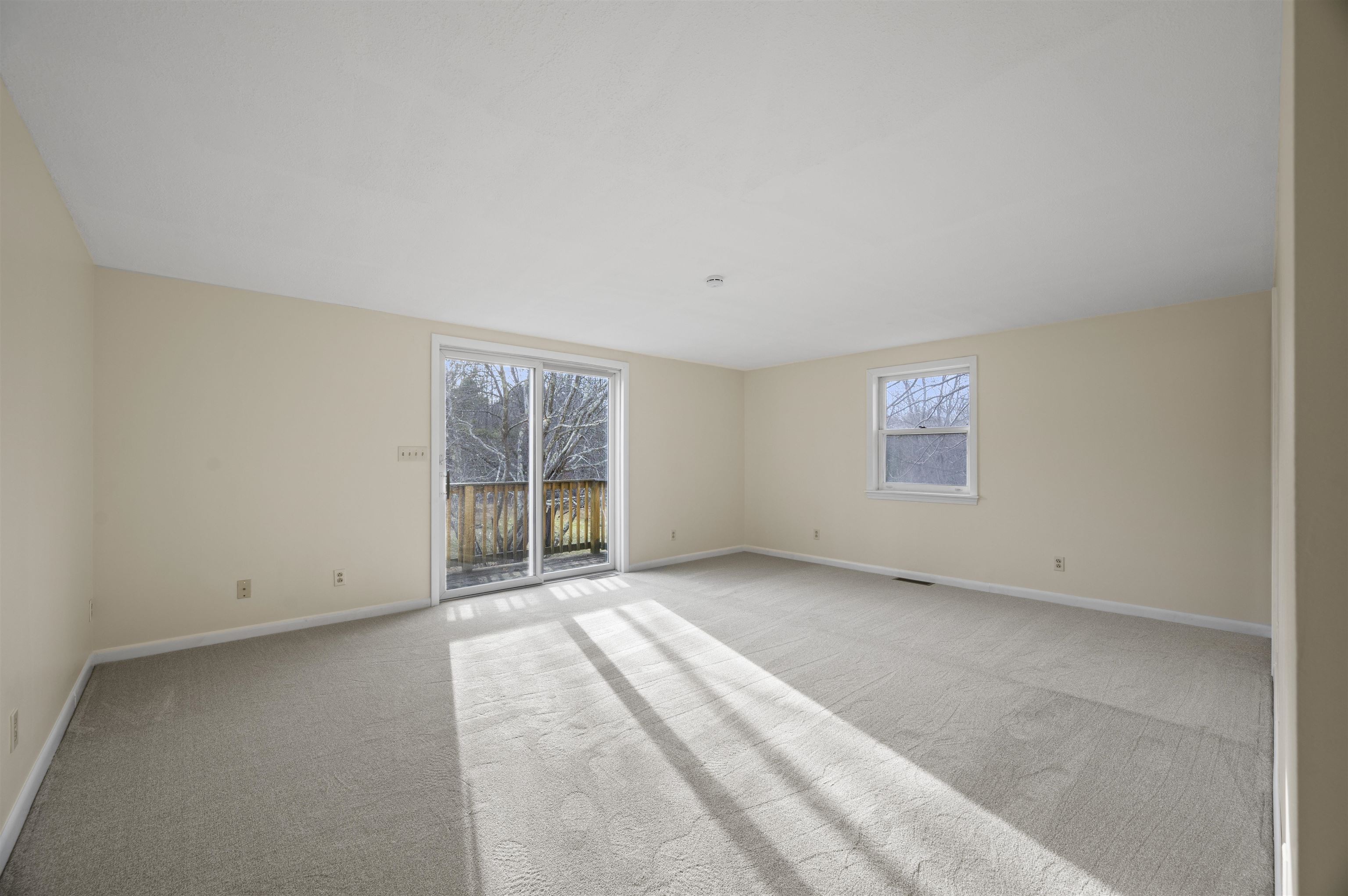 241 East Road Hampstead, NH 03841 - Photo 18 of 45