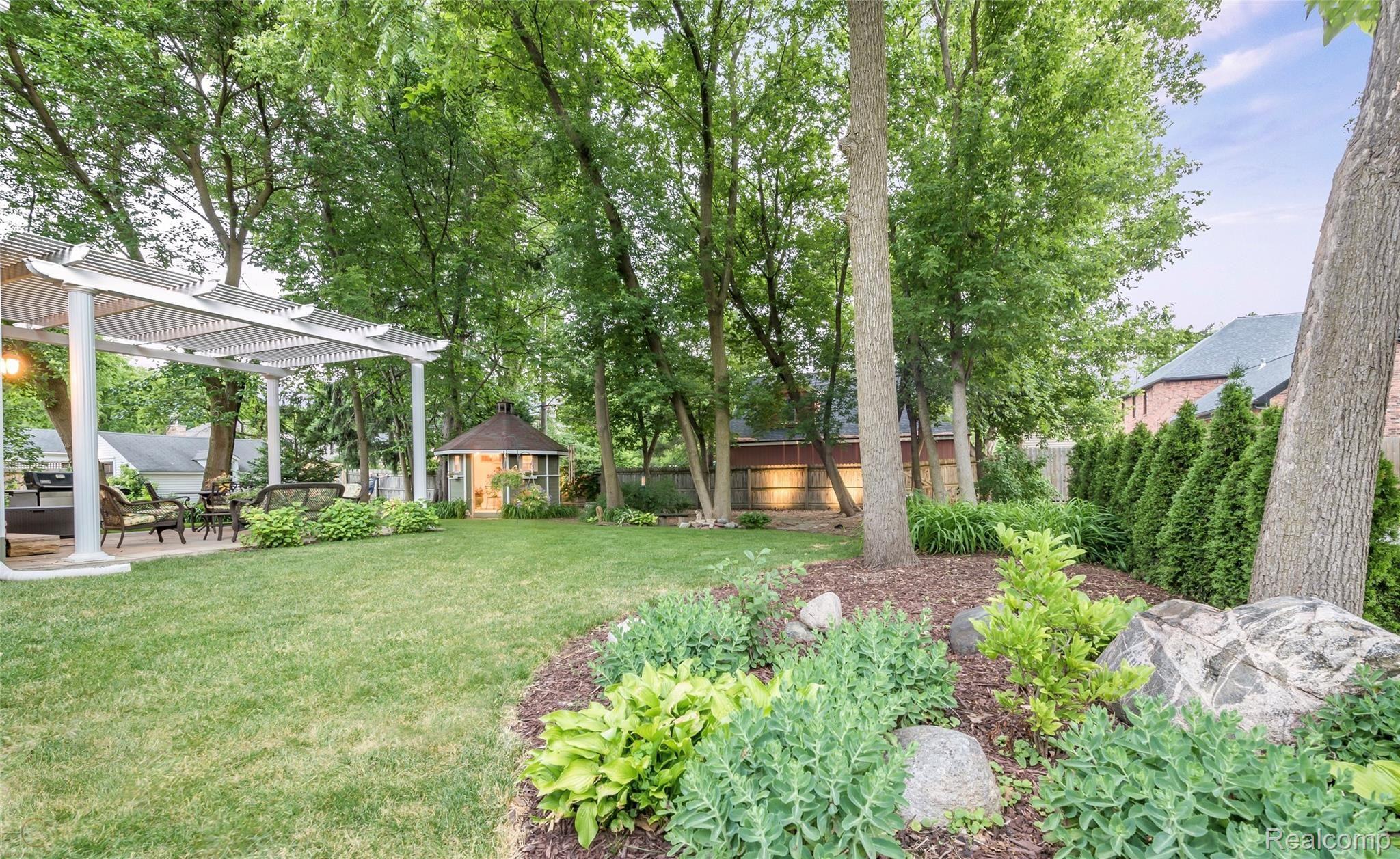 1367 Villa Road Birmingham, MI 48009 - Photo 36 of 37 Beautiful Landscaping