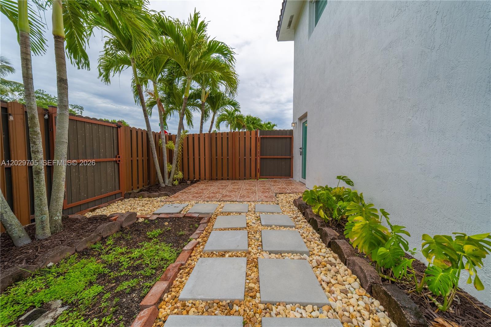 1900 Southwest 83rd Avenue Miami, FL 33155 - Photo 46 of 50
