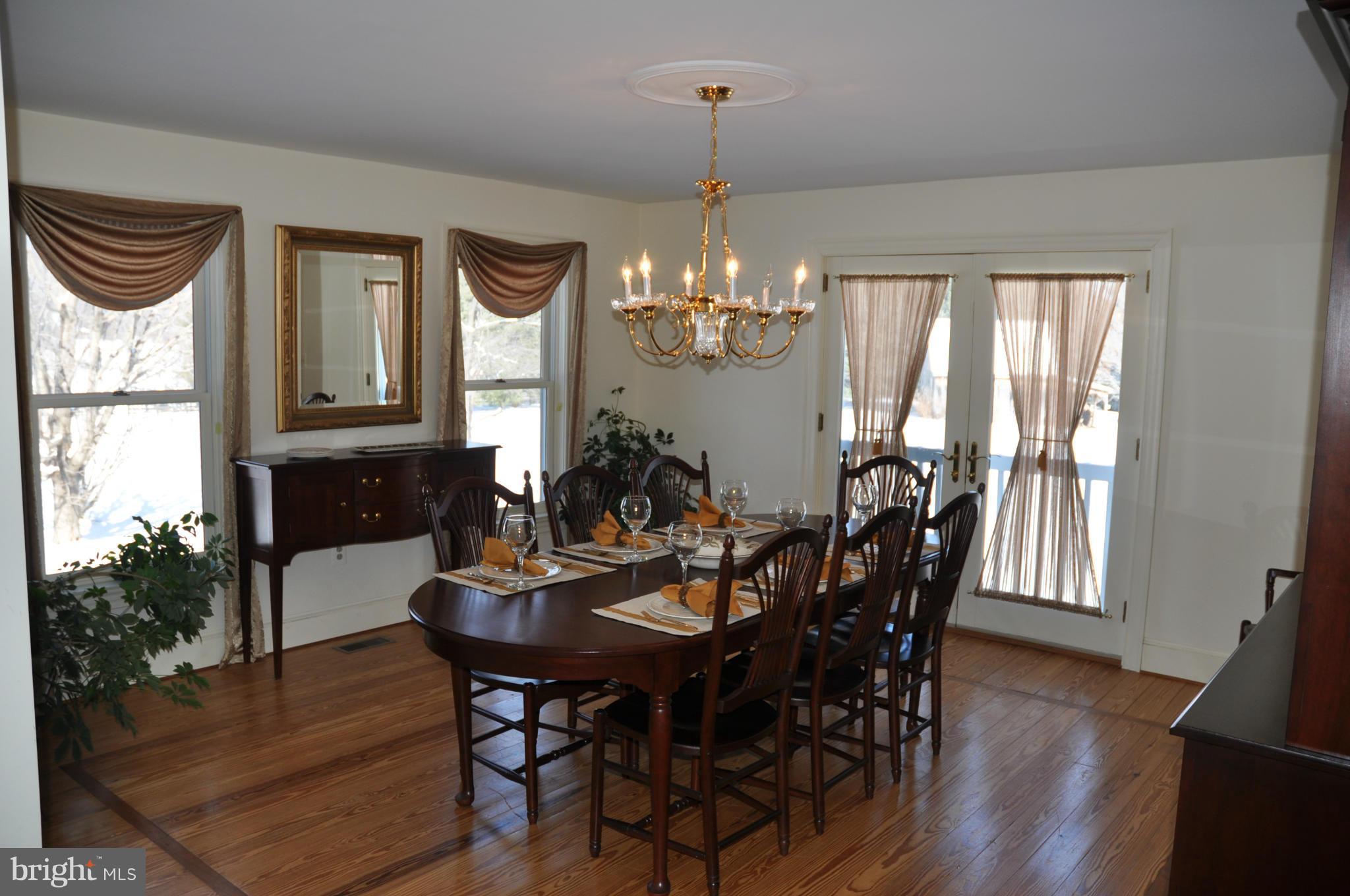 36764 North Fork Road Purcellville, VA 20132 - Photo 12 of 28 Dining Room