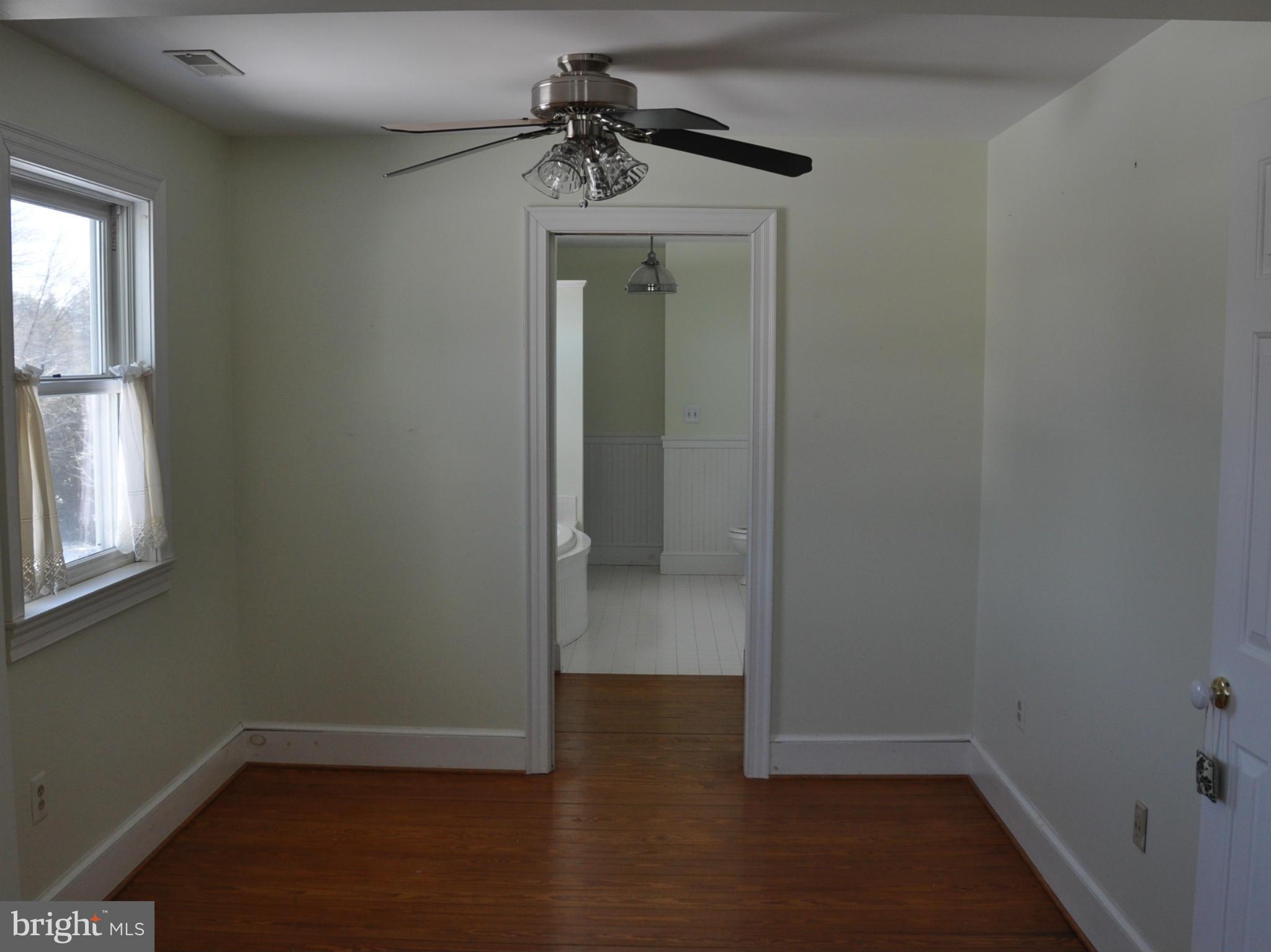 36764 North Fork Road Purcellville, VA 20132 - Photo 17 of 28 Bedroom (Master)