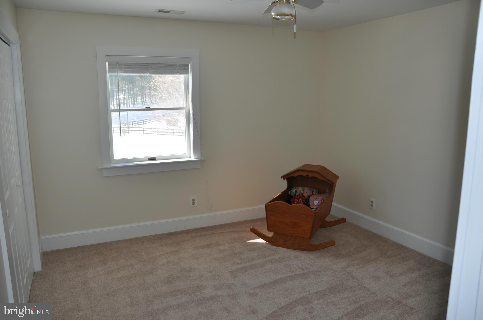 36764 North Fork Road Purcellville, VA 20132 - Photo 22 of 28 Bedroom
