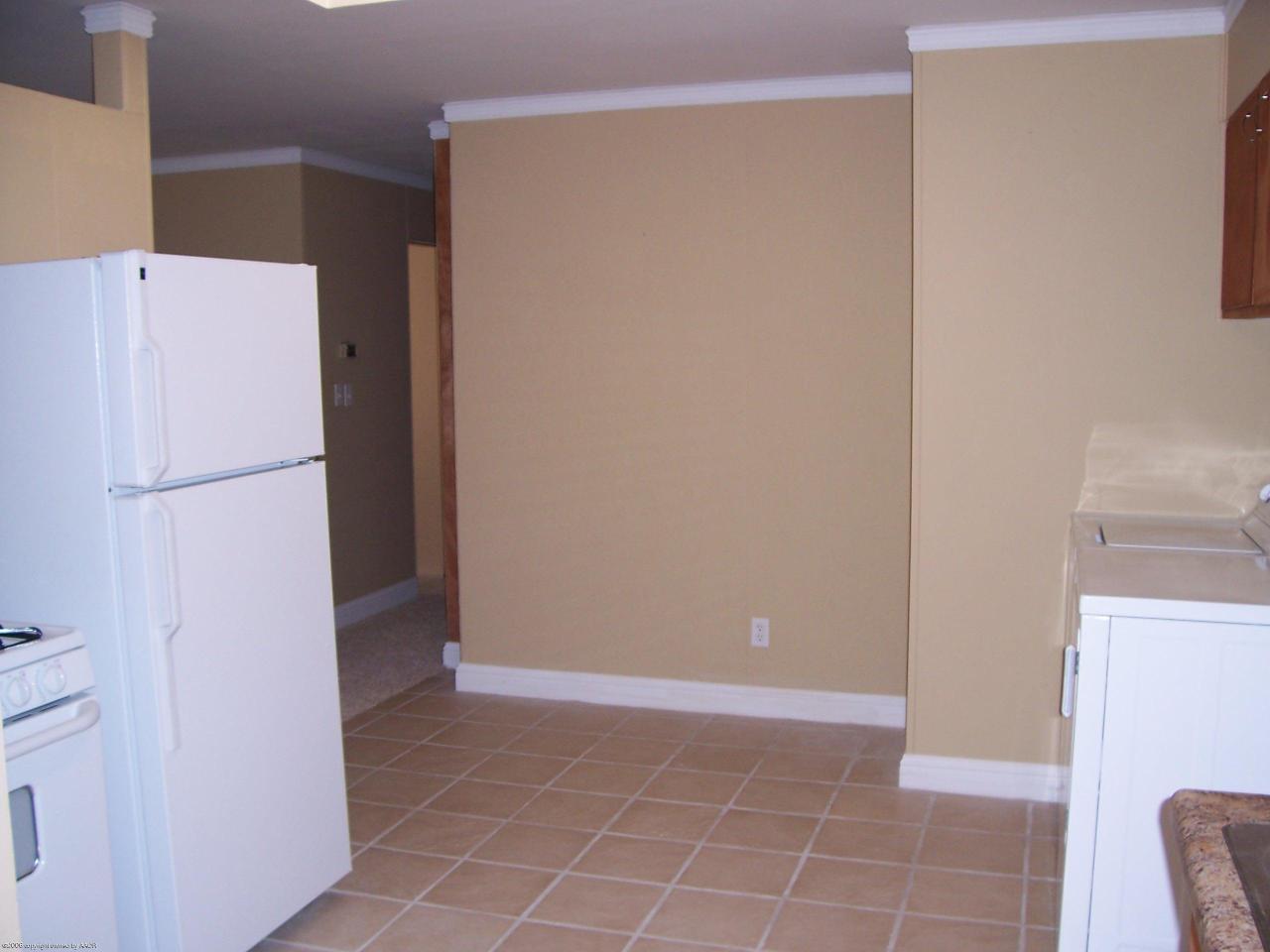 5124 Bowie Street Amarillo, TX 79110 - Photo 5 of 17 DINING AREA