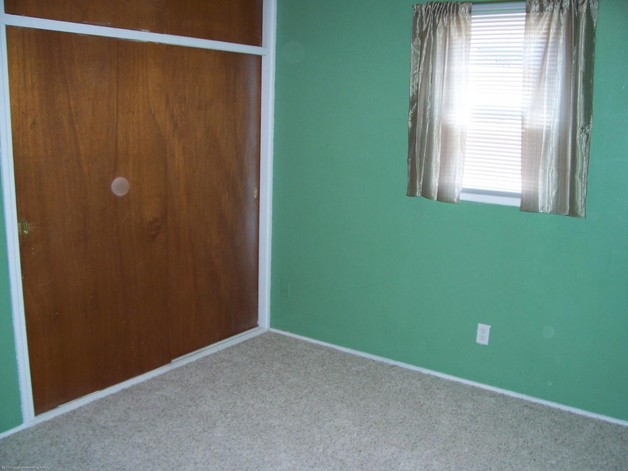 5124 Bowie Street Amarillo, TX 79110 - Photo 10 of 17 2ND BEDROOM.