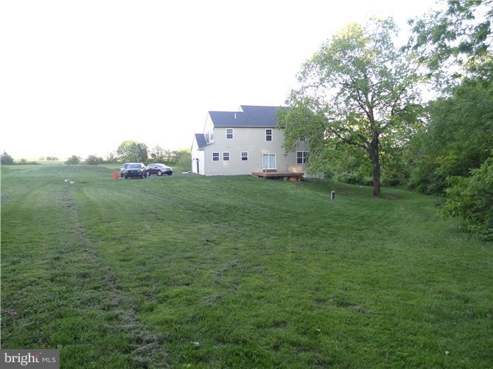 200 Yoder Road Harleysville, PA 19438 - Photo 4 of 20 Exterior Back
