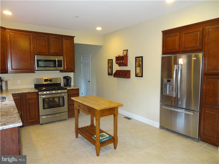 200 Yoder Road Harleysville, PA 19438 - Photo 7 of 20 Kitchen
