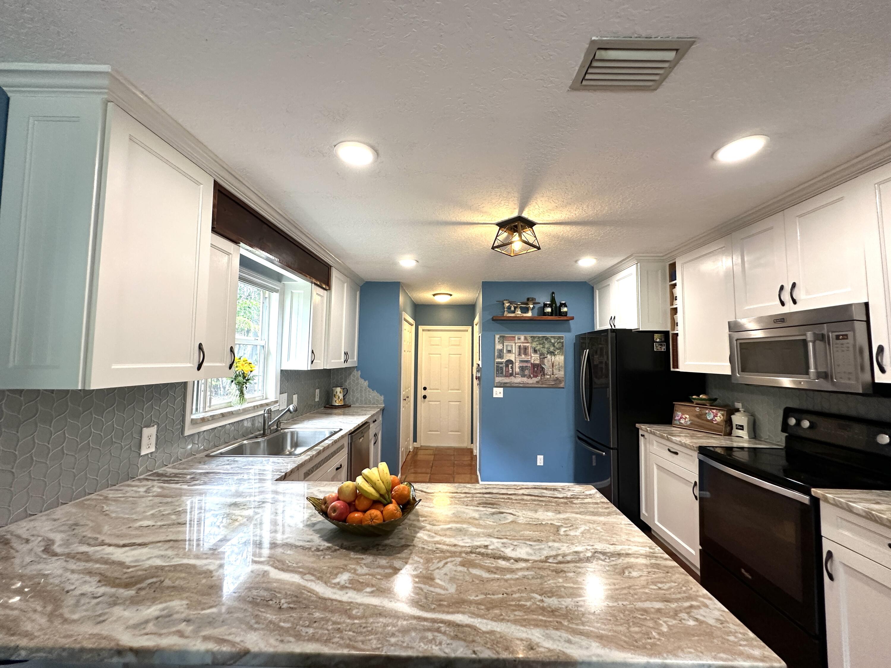 17218 63rd Road North Loxahatchee, FL 33470 - Photo 4 of 123 IMG_1378