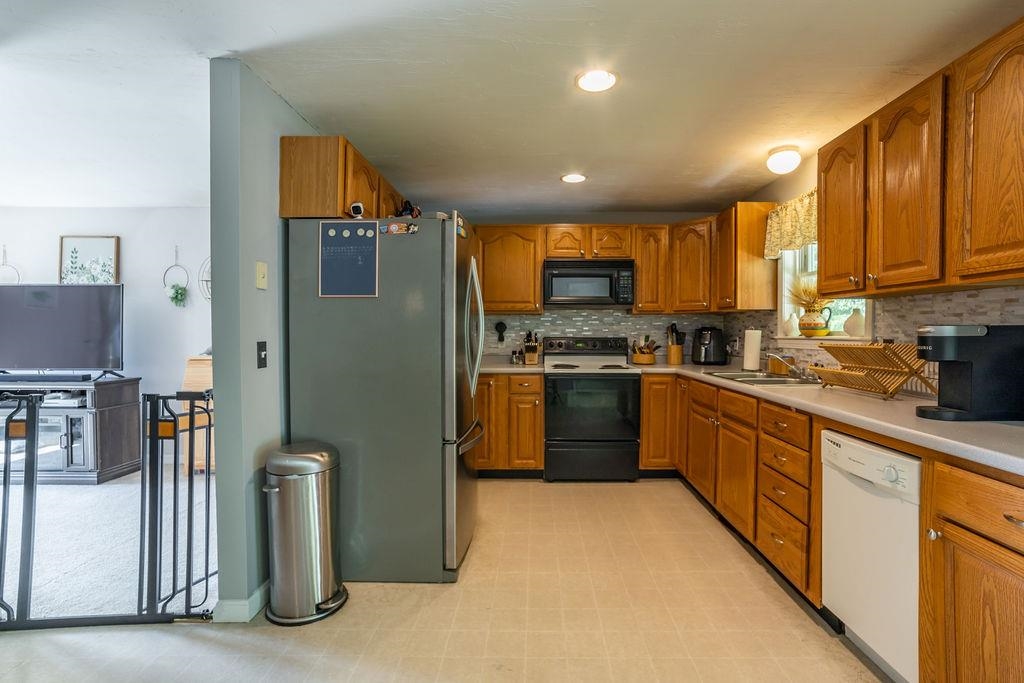 39 Mudgett Hill Road Loudon, NH 03307 - Photo 9 of 19