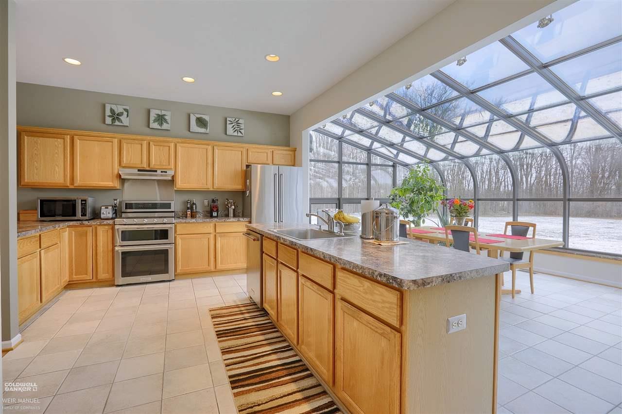 47037 Sugarbush Road Chesterfield, MI 48047 - Photo 16 of 48