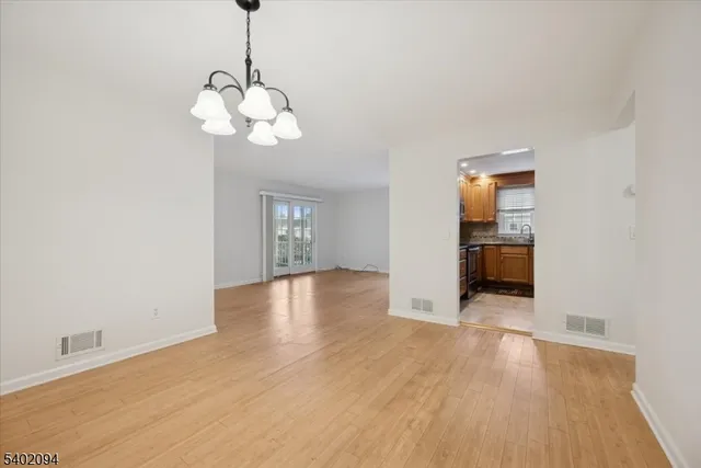 $2,400 | 185 Jamestown Road, Bernards, NJ 07920