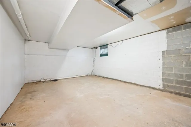 $2,400 | 185 Jamestown Road, Bernards, NJ 07920