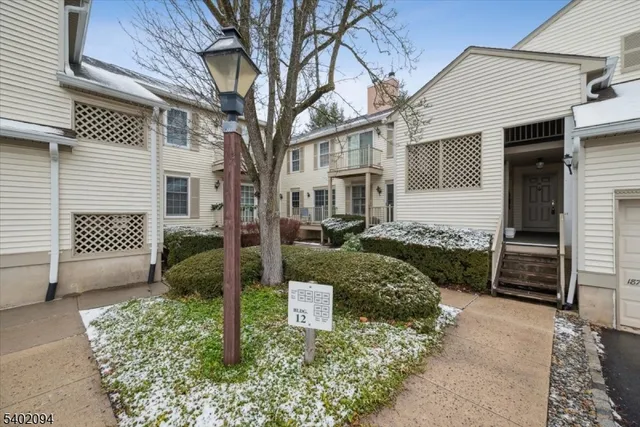 $2,400 | 185 Jamestown Road, Bernards, NJ 07920