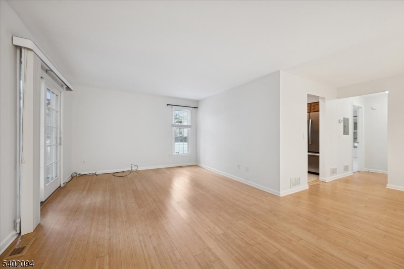 185 Jamestown Road Bernards, NJ 07920 - Photo 5 of 33