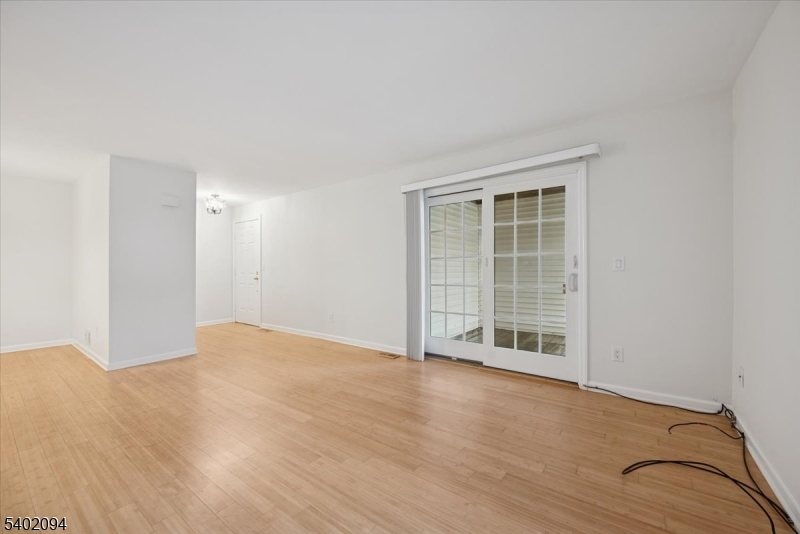 185 Jamestown Road Bernards, NJ 07920 - Photo 8 of 33