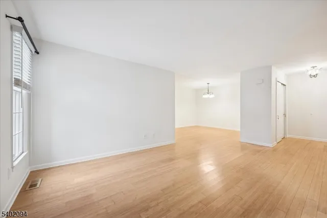 $2,400 | 185 Jamestown Road, Bernards, NJ 07920