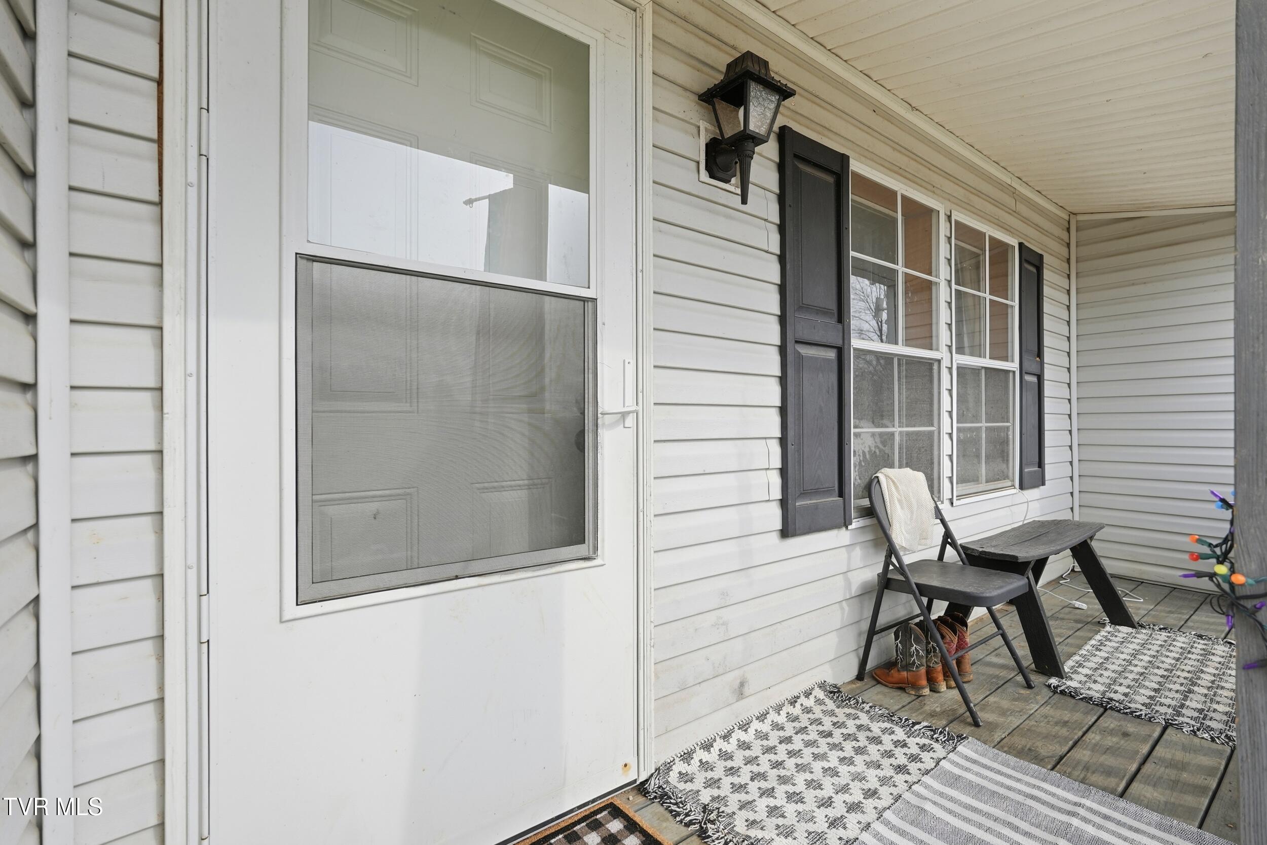 305 Browders Chapel Road Hiltons, VA 24258 - Photo 5 of 36 5_dsc07954