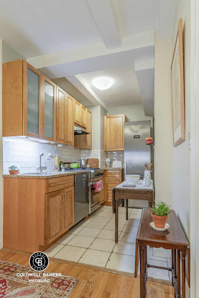 12 East 97th Street, Unit 5L Manhattan, NY 10128 - Photo 8 of 15