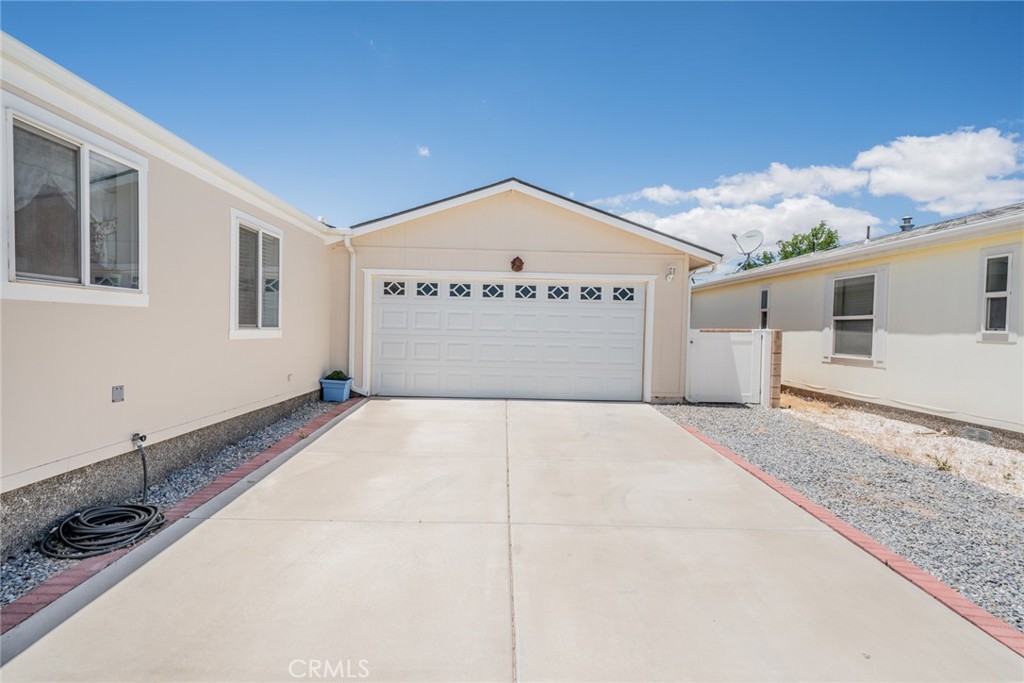 22241 Nisqually Road, Unit 59 Apple Valley, CA 92308 - Photo 5 of 54