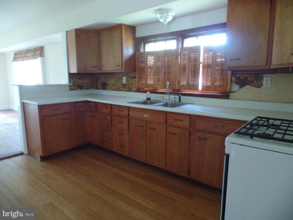 116 Whiteleysburg Road Greensboro, MD 21639 - Photo 7 of 13 Kitchen