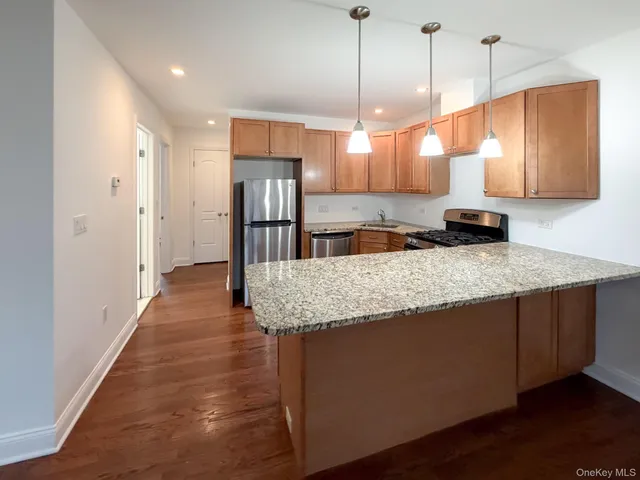 $595,000 | 183 Beach 100th Street, Unit 6B | Rockaway Beach