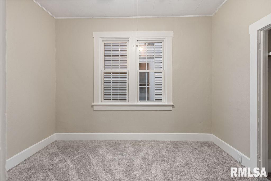 704 Cedar Street Quincy, IL 62301 - Photo 8 of 12 Gallery Image 8