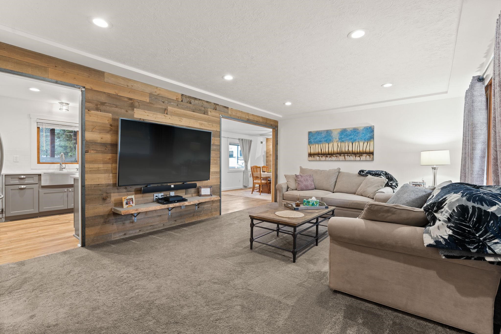 2220 South Blake Road Spokane Valley, WA 99216 - Photo 3 of 46 Gallery Image 3