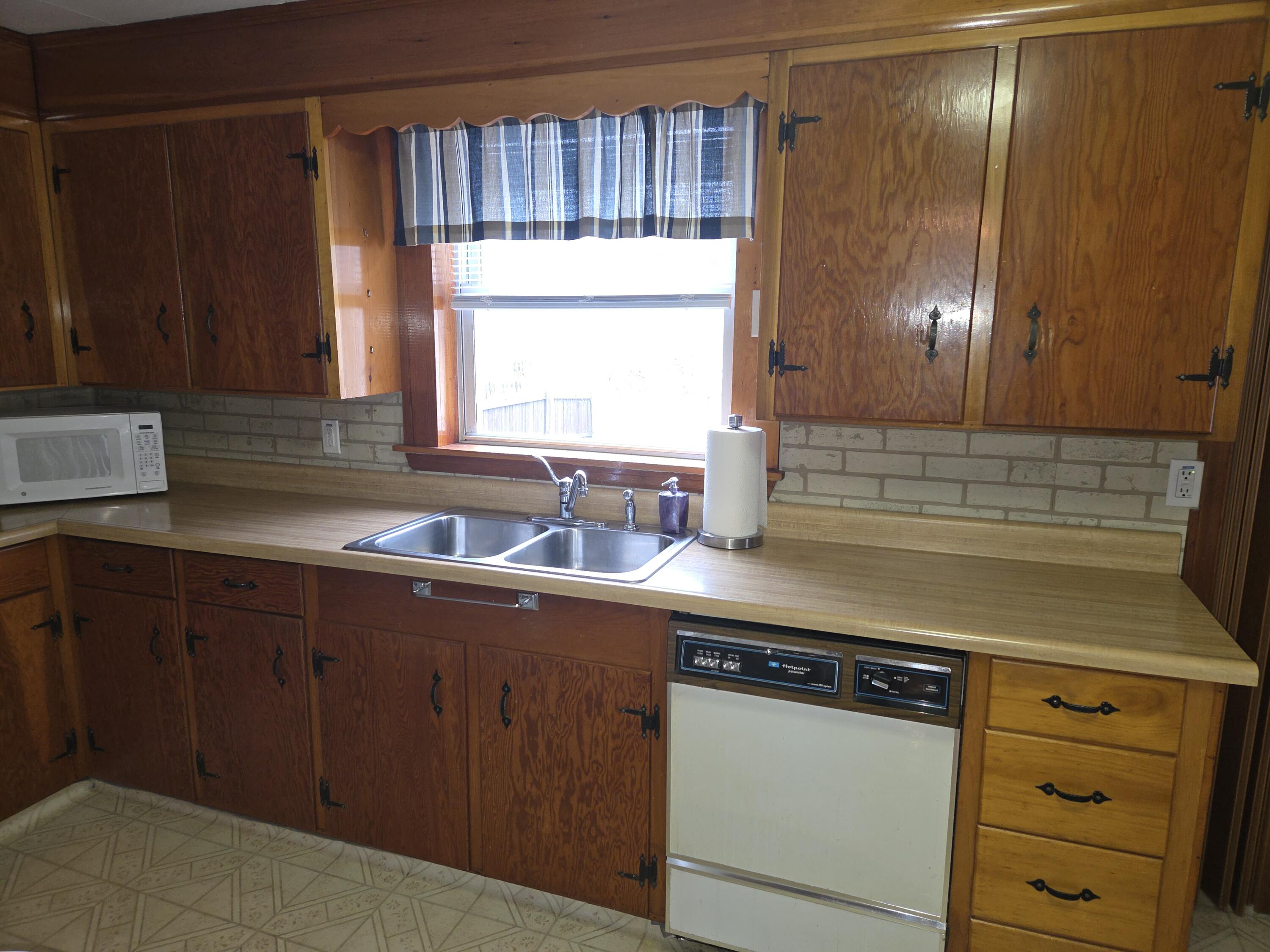 5 Doyle Court Brewer, ME 04412 - Photo 10 of 28 20260515_071221