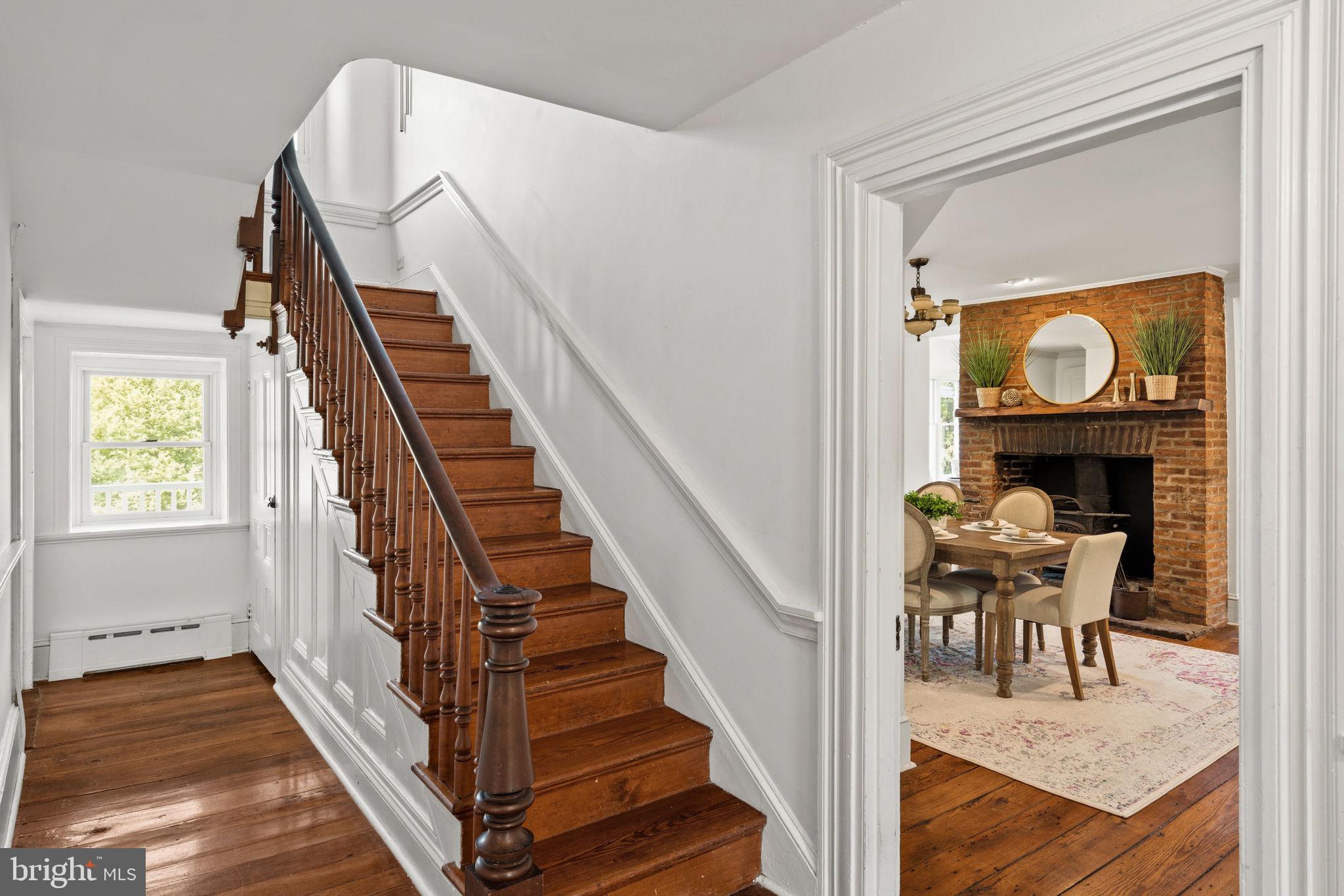 95 Indian Spring Road Media, PA 19063 - Photo 15 of 118 First floor foyer
