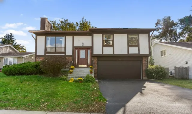 $275,000 | 31 Abbeywood Drive, Romeoville, IL 60446