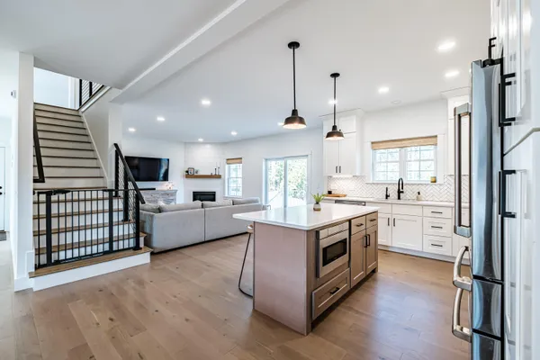 $975,000 | 2 Peaceful Lane, Scarborough, ME 04074