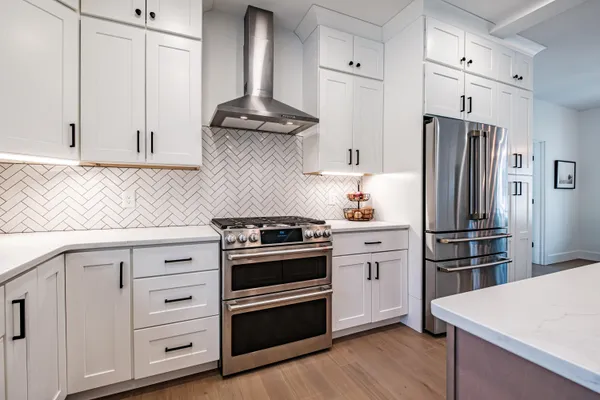 $975,000 | 2 Peaceful Lane, Scarborough, ME 04074