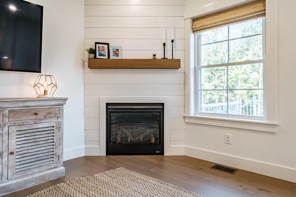 $975,000 | 2 Peaceful Lane, Scarborough, ME 04074