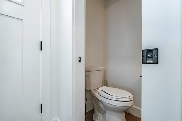 $975,000 | 2 Peaceful Lane, Scarborough, ME 04074