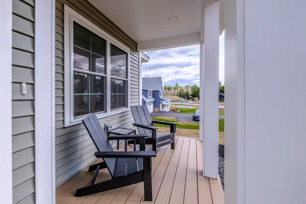 $975,000 | 2 Peaceful Lane, Scarborough, ME 04074