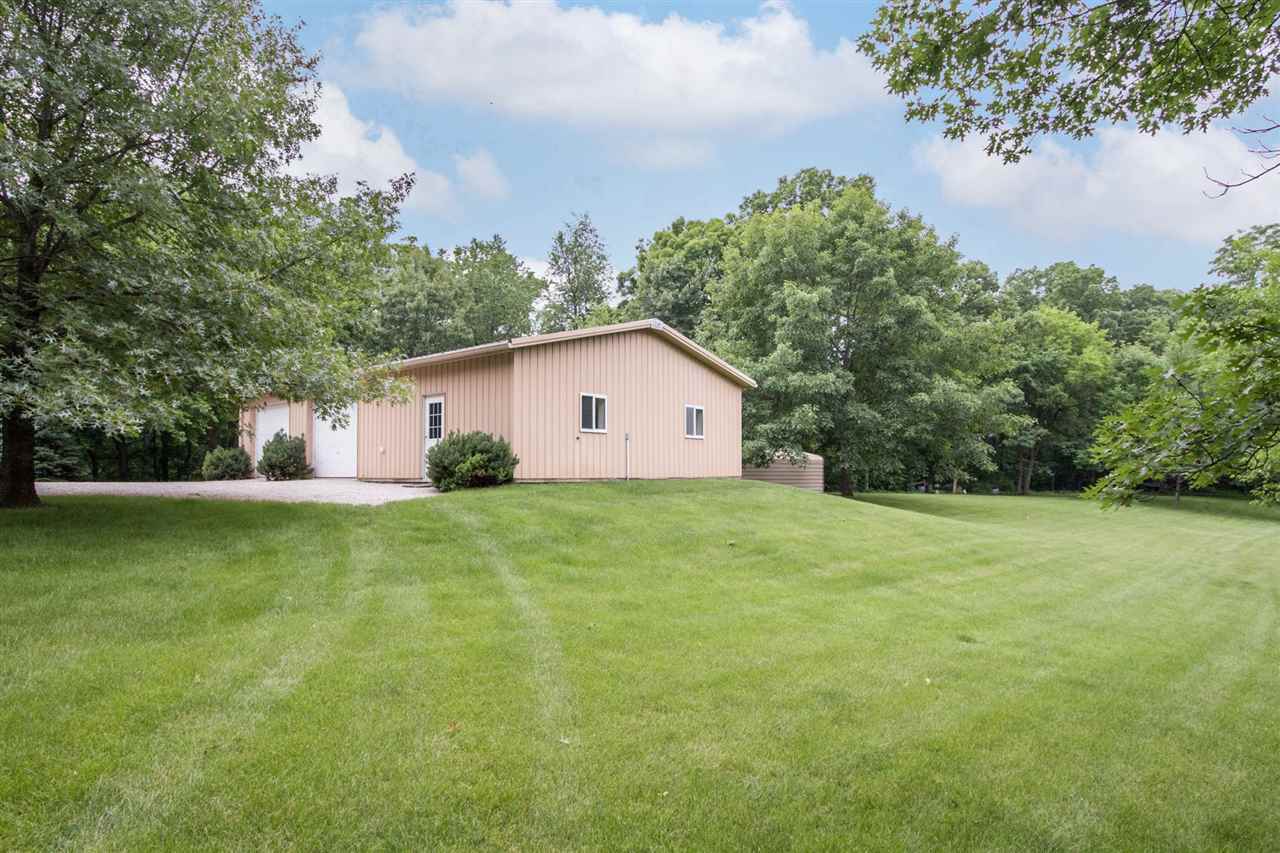 1477 Seneca Road Northwest Swisher, IA 52338 - Photo 37 of 42 Gallery Image 37