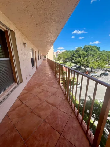 $1,700 | 14623 Bonaire Boulevard, Unit 401, Delray Beach, FL 33446